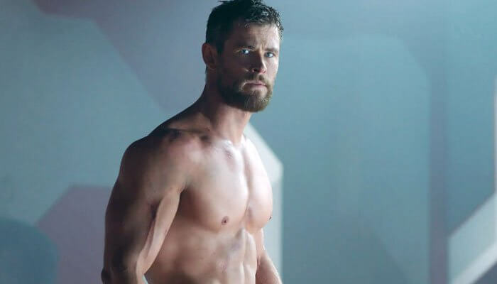 Chris Hemsworth Suffocated by Hollywood